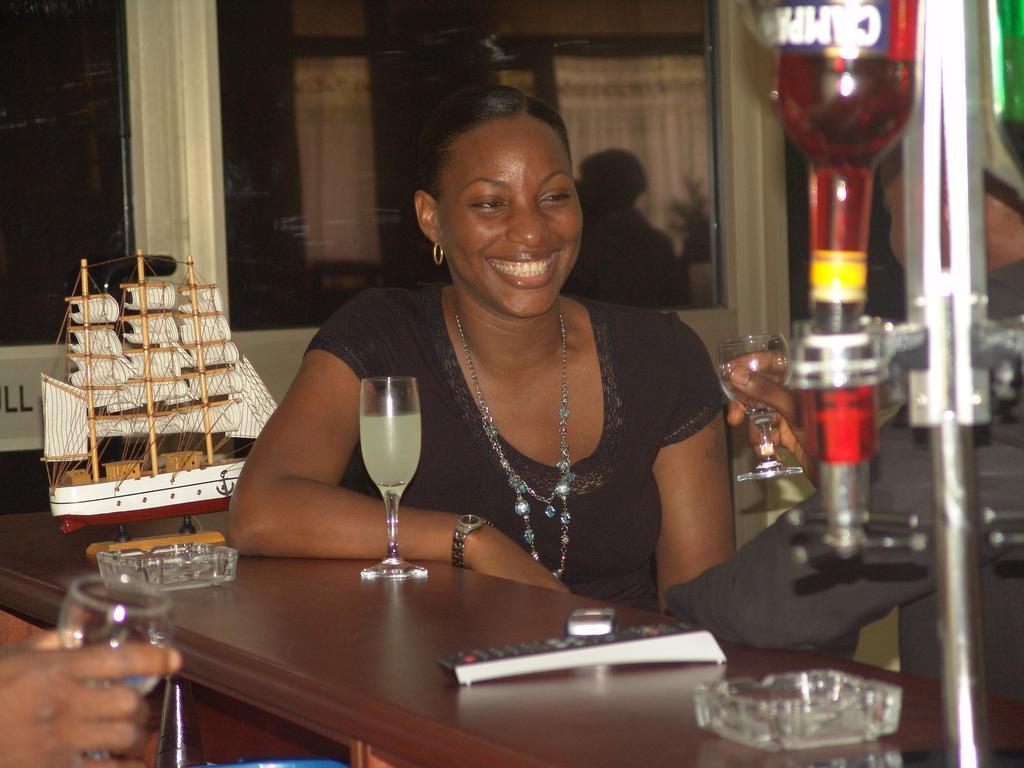 Eastgate Hotel Accra Nhà hàng bức ảnh